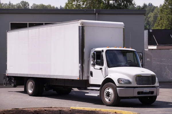 Box truck